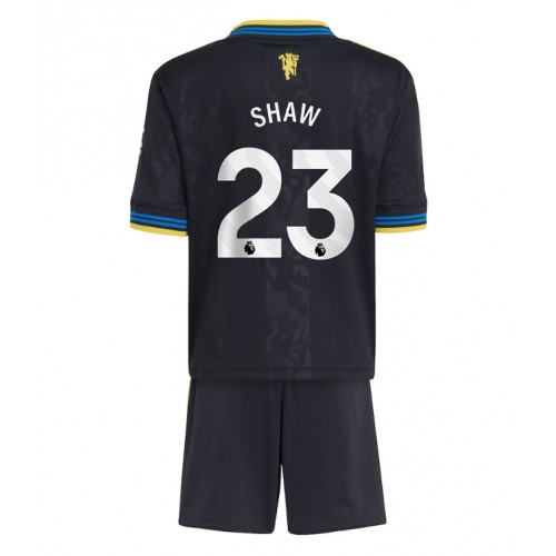 Manchester United Luke Shaw #23 Replika Tredje Tröja Barn 2025-26 Kortärmad (+ Korta byxor) Manchester United Luke Shaw #23 Replika Tredje Tröja Barn 2025-26 Kortärmad (+ Korta byxor)